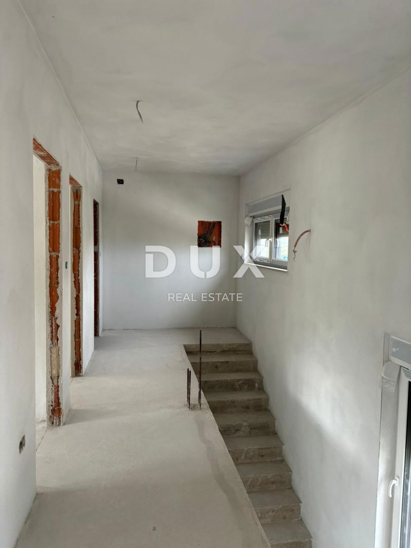 ISTRA, LABIN - Kvalitetna moderna hiša dvojček na zelo mirni lokaciji!