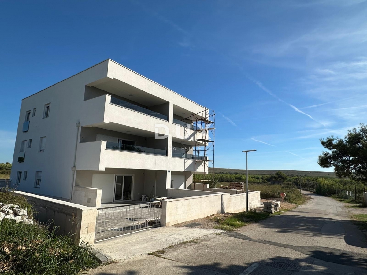 OTOK PAG, POVLJANA, 2 sobno stanovanje v vrhunski novogradnji