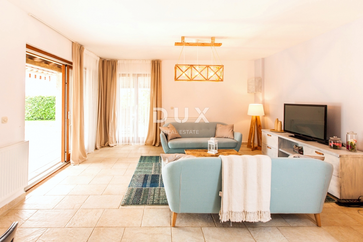 ISTRA, VIŠNJAN - Rustikalna hiša z bazenom