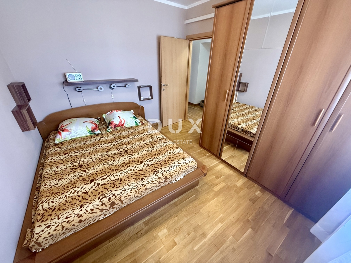 KOSTRENA - 3 spalnice + dnevna soba v novogradnji z vrtom in pogledom na morje!