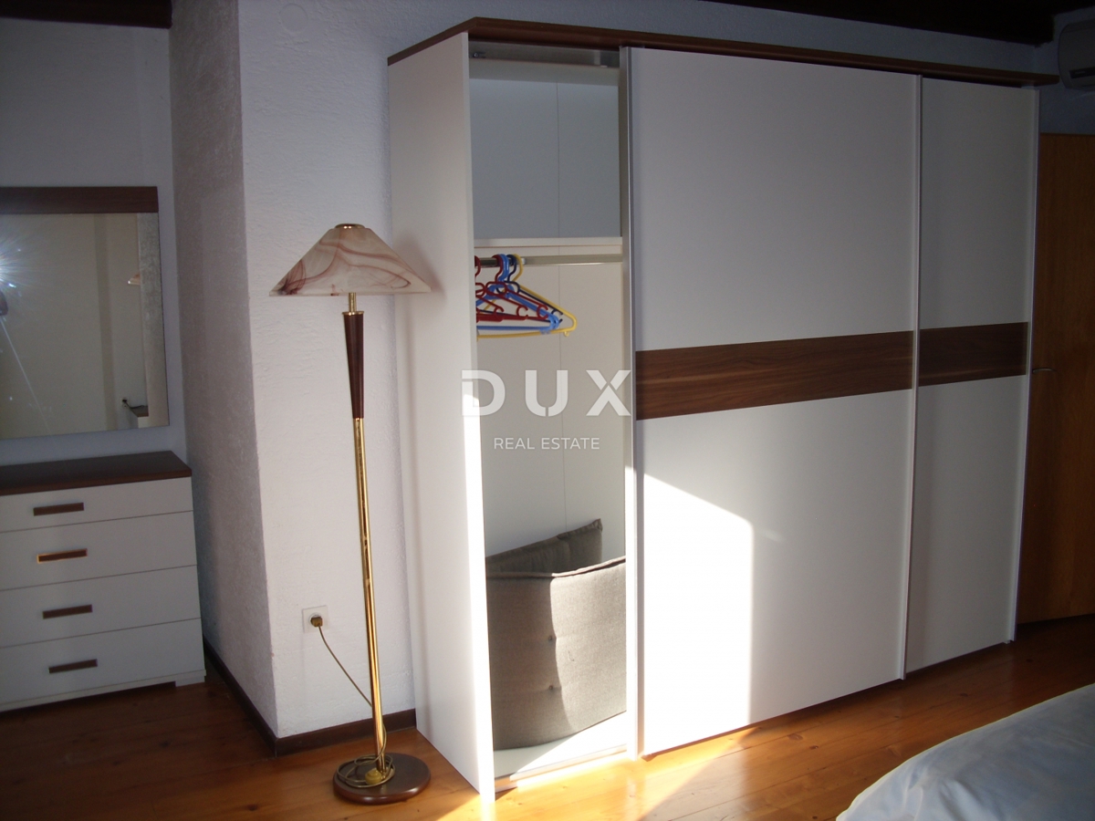 OTOK KRK, PUNAT - Samostojna hiša z bazenom 500 m od morja