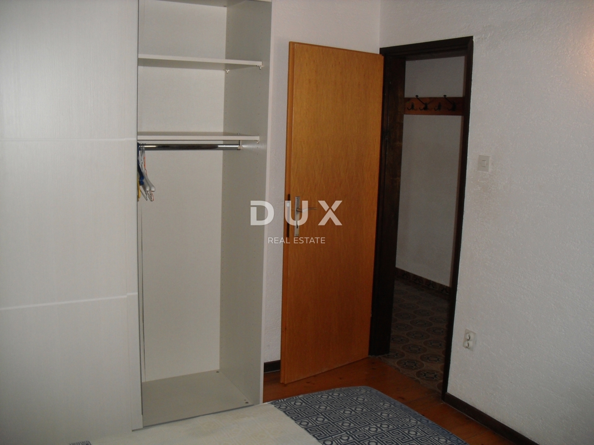 OTOK KRK, PUNAT - Samostojna hiša z bazenom 500 m od morja