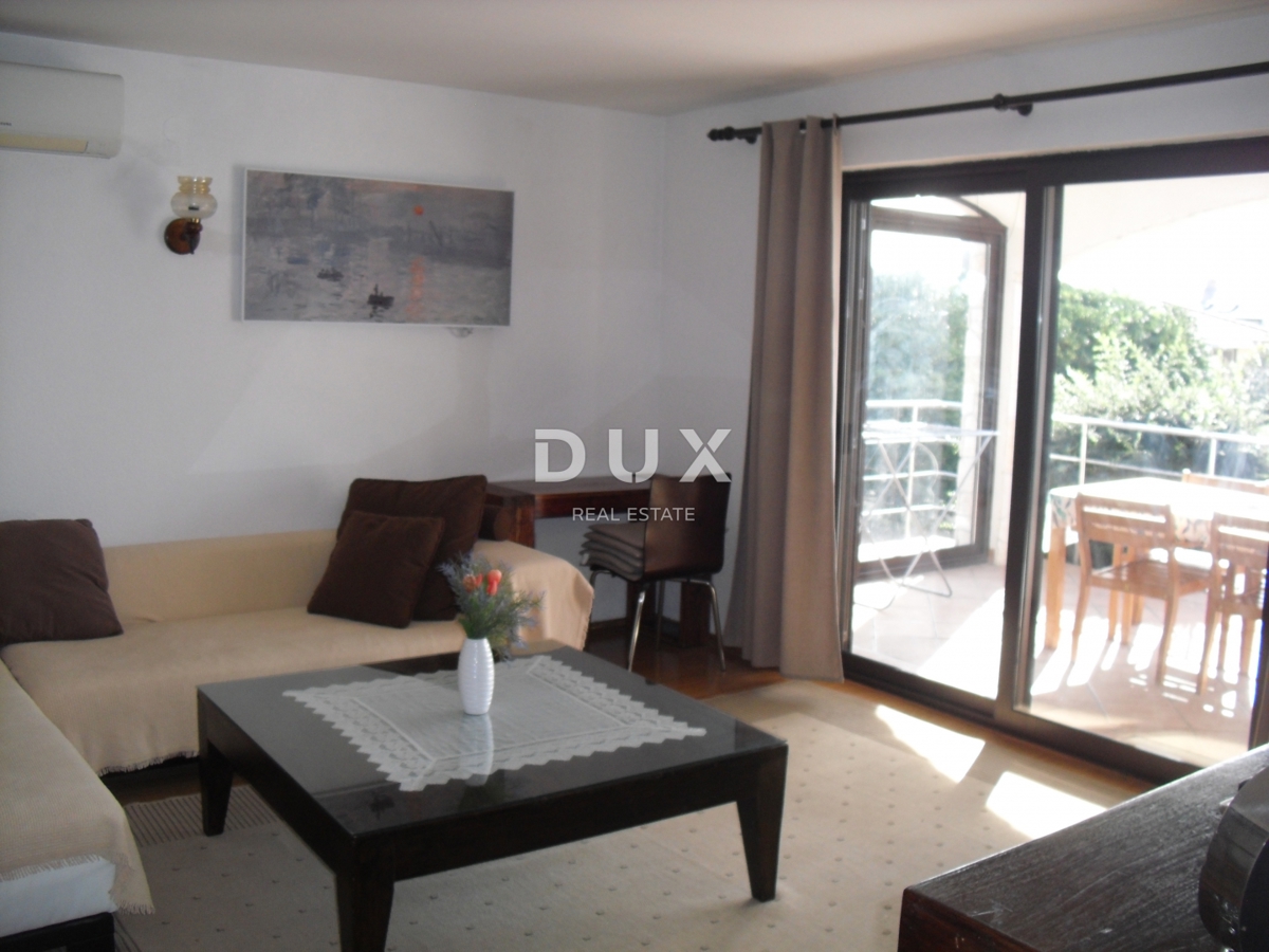 OTOK KRK, PUNAT - Samostojna hiša z bazenom 500 m od morja