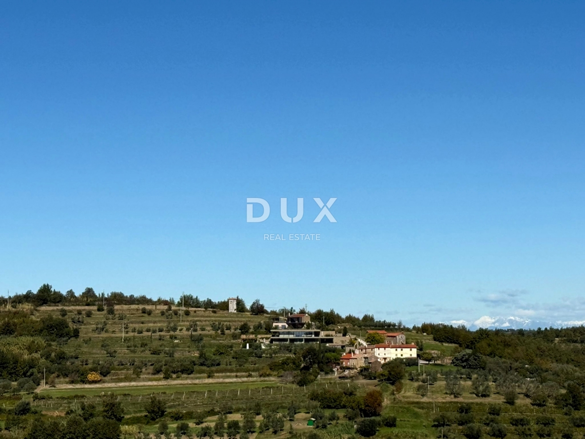 ISTRA, BUJE - Samostojna hiša za prenovo