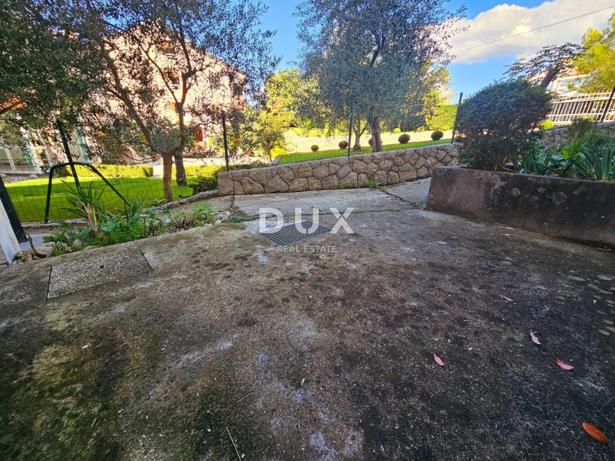 OTOK KRK, MALINSKA - Apartma s parkirnim mestom 30 m od morja