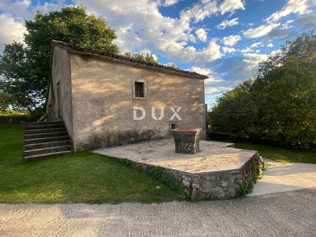 RIJEKA, KASTAV - samostojna hiša in dvoriščni objekt + 761 m2 vrta! PRILOŽNOST!