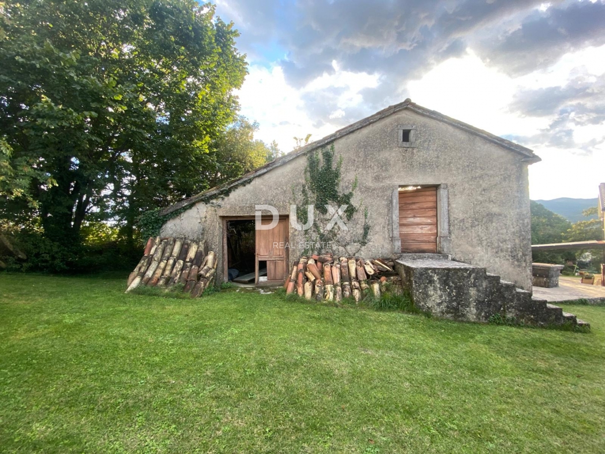 RIJEKA, KASTAV - samostojna hiša in dvoriščni objekt + 761 m2 vrta! PRILOŽNOST!