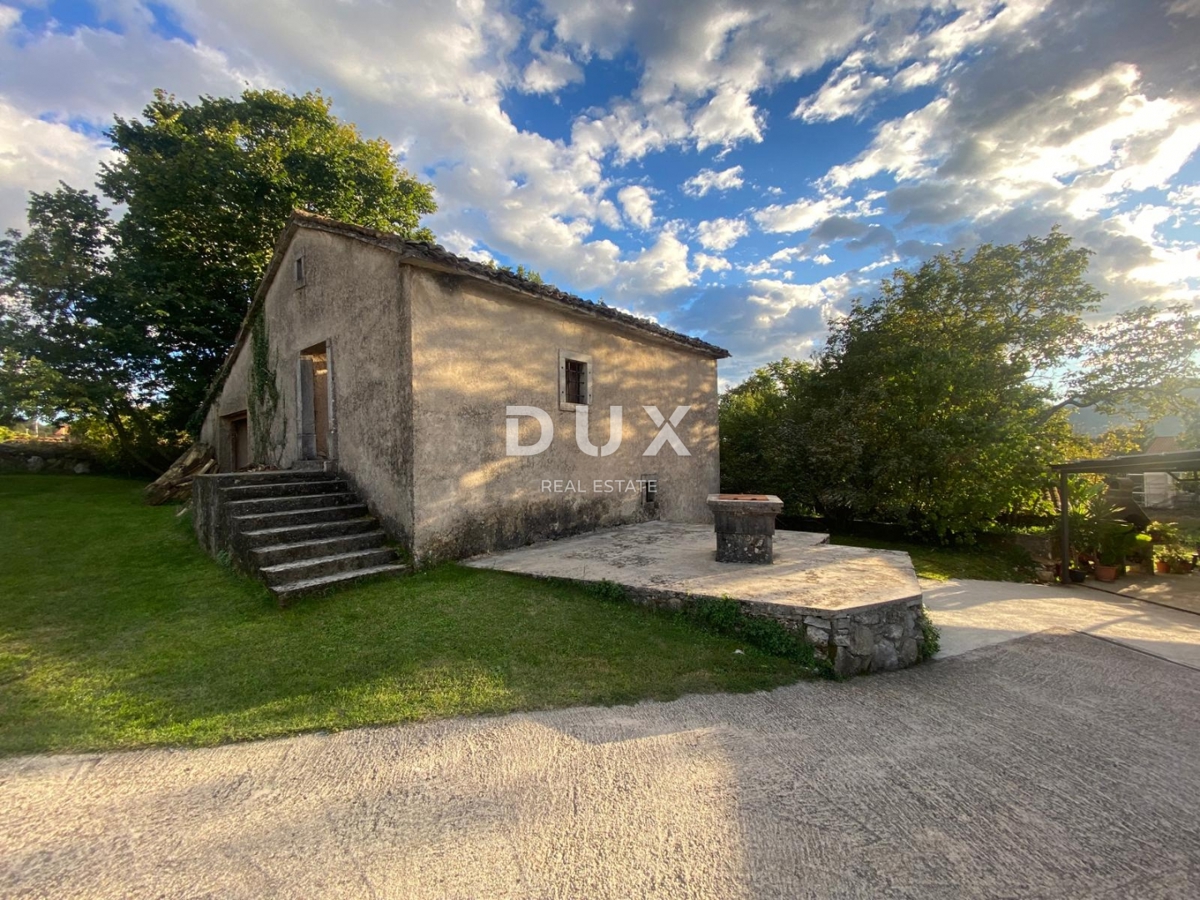 RIJEKA, KASTAV - samostojna hiša in dvoriščni objekt + 761 m2 vrta! PRILOŽNOST!