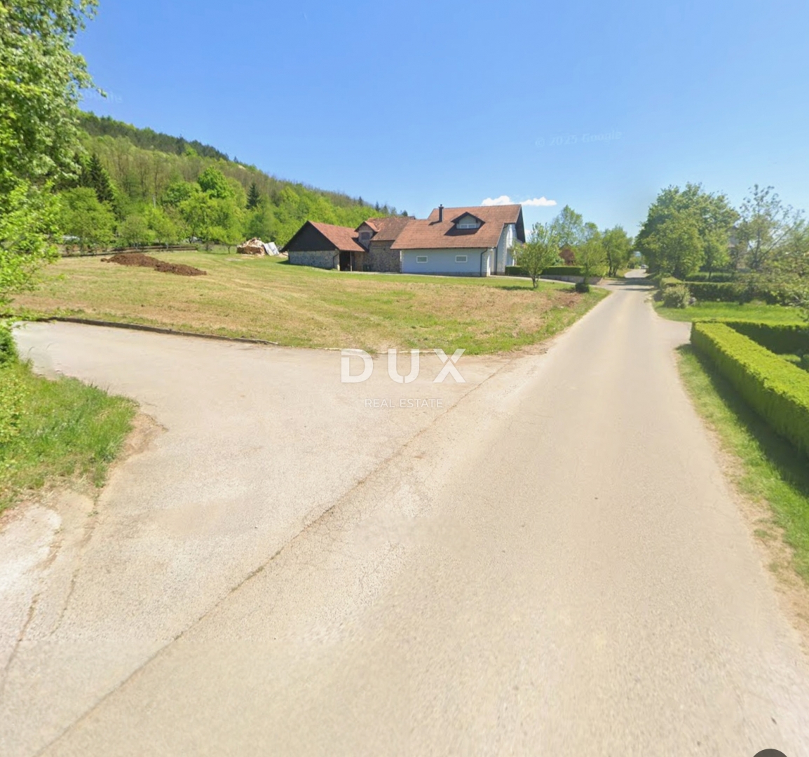 LIKA, OTOČAC, PROZOR - zazidljivo zemljišče 2000m2 v bližini reke Gacke za gradnjo stanovanjskih blokov - stanovanja / družinske hiše / hiše za najem z bazenom 