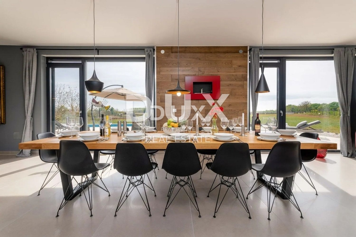 ISTRA, VIŠNJAN – Luksuzna dizajnerska vila s 6 spalnicami, bazenom in velikim vrtom