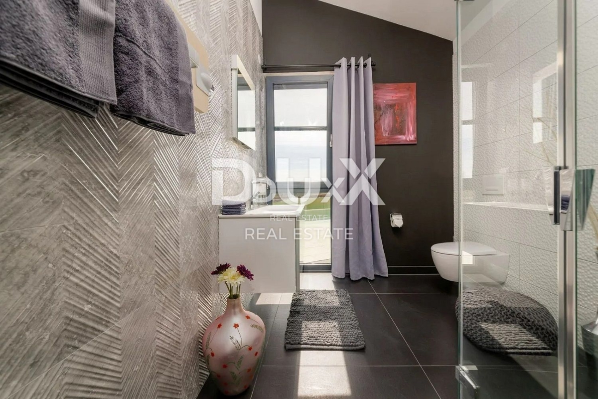 ISTRA, VIŠNJAN – Luksuzna dizajnerska vila s 6 spalnicami, bazenom in velikim vrtom