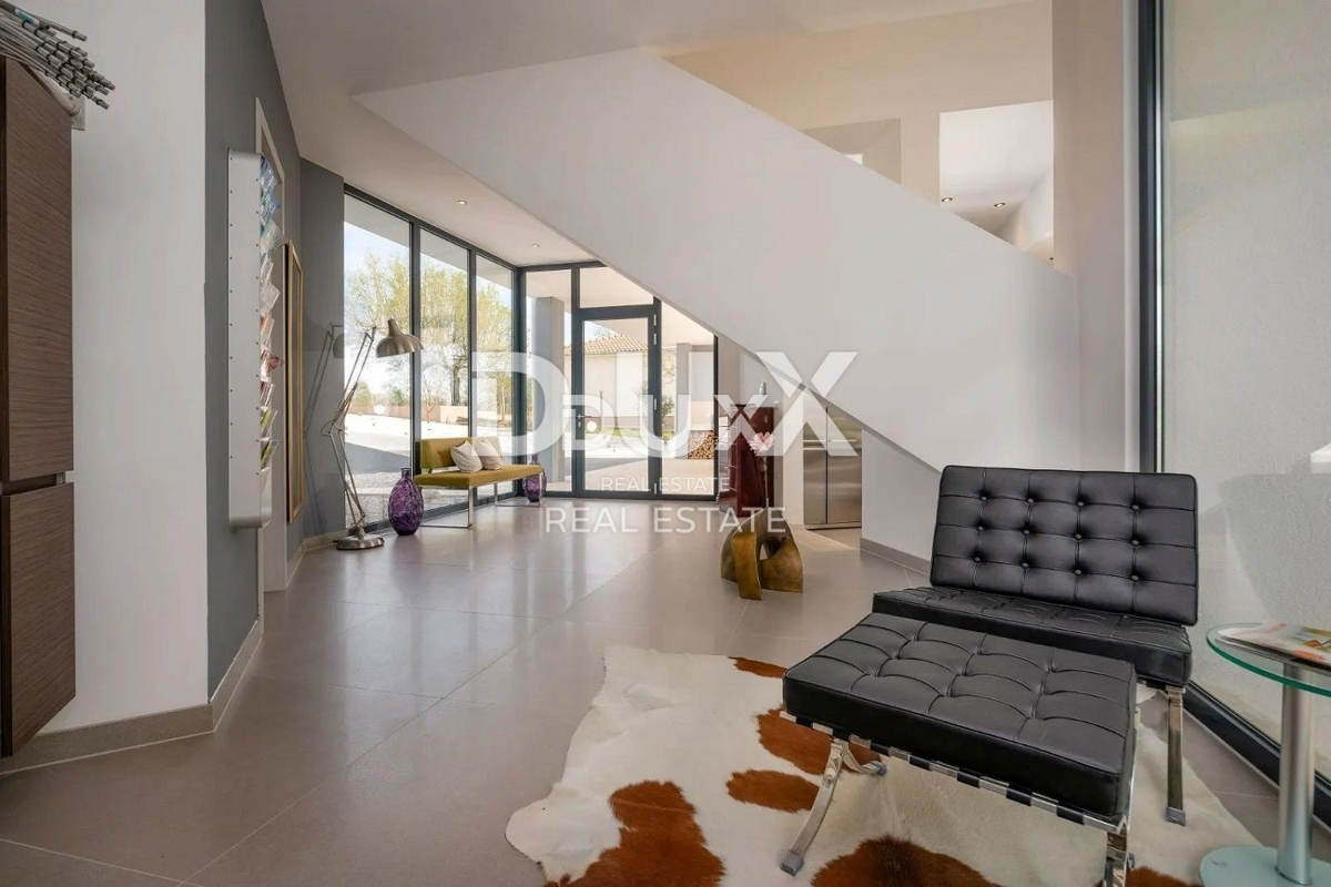 ISTRA, VIŠNJAN – Luksuzna dizajnerska vila s 6 spalnicami, bazenom in velikim vrtom