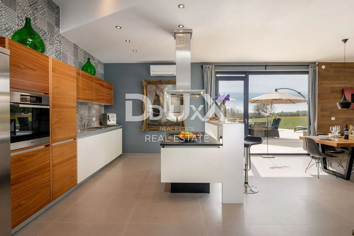 ISTRA, VIŠNJAN – Luksuzna dizajnerska vila s 6 spalnicami, bazenom in velikim vrtom