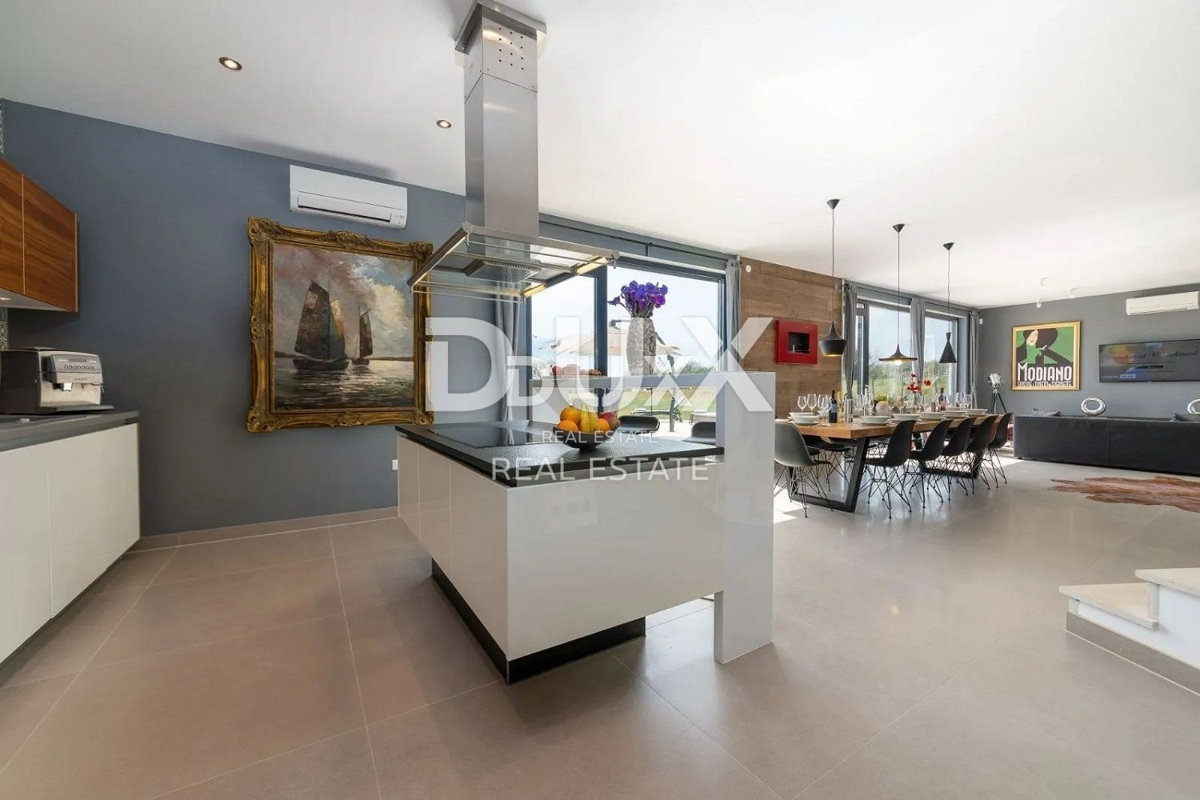 ISTRA, VIŠNJAN – Luksuzna dizajnerska vila s 6 spalnicami, bazenom in velikim vrtom