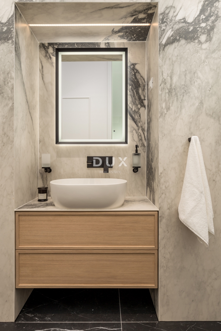 OPATIJA, CENTER - edinstvena nepremičnina velikosti 114 m2, mojstrovina avstro-ogrske arhitekture v središču Opatije