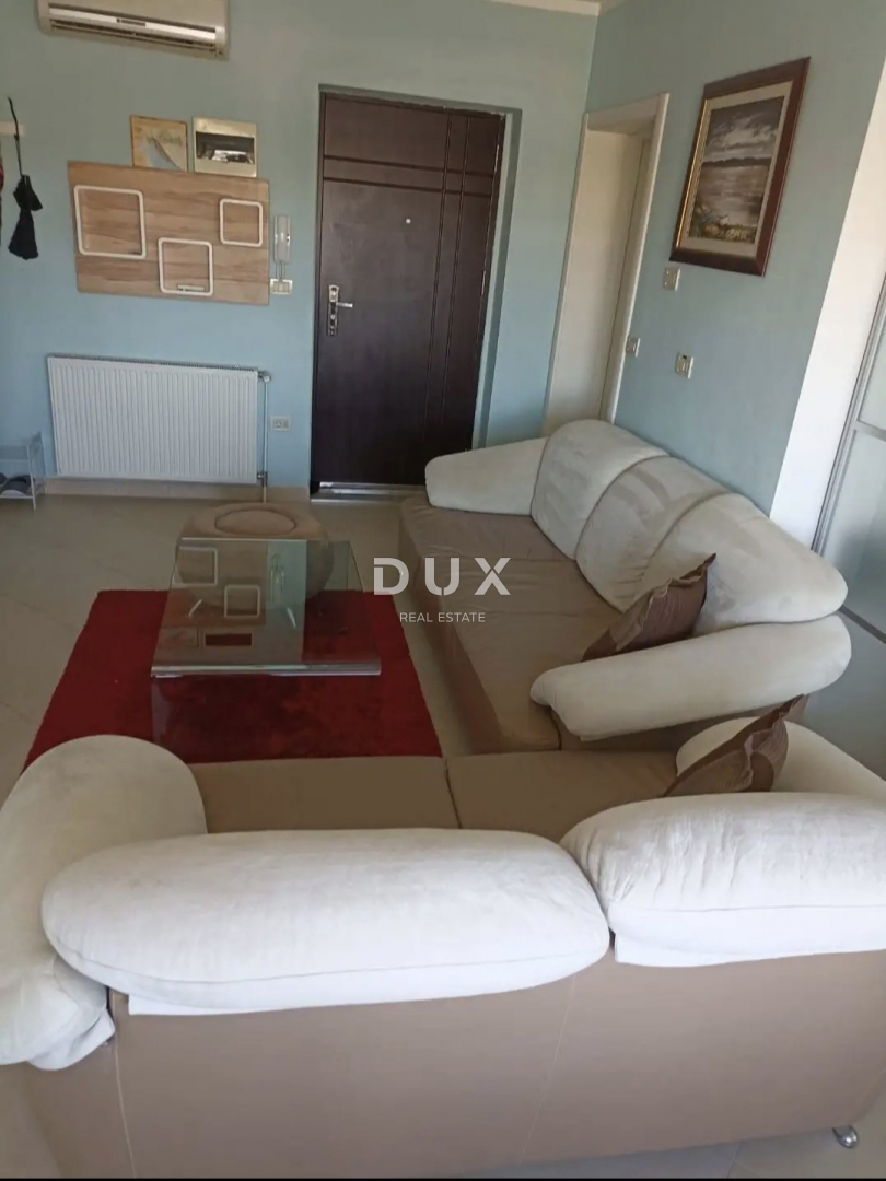 ISTRA, MEDULIN - Dvosobno stanovanje prva vrsta do morja!