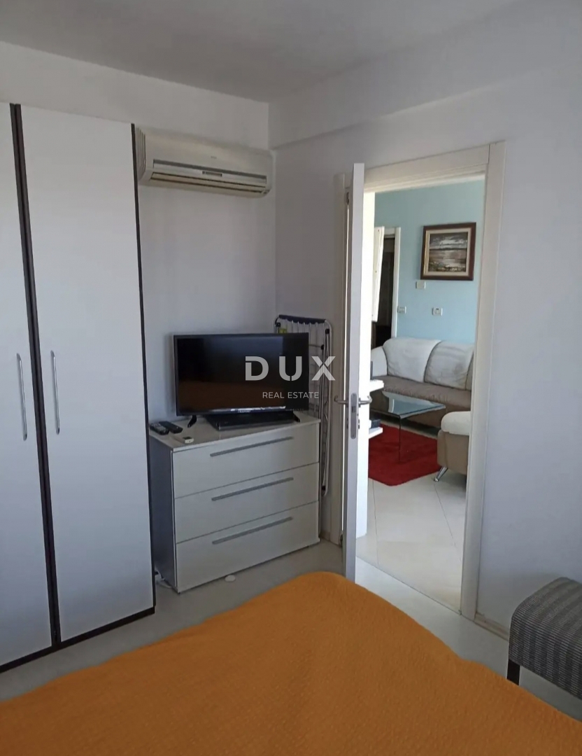 ISTRA, MEDULIN - Dvosobno stanovanje prva vrsta do morja!