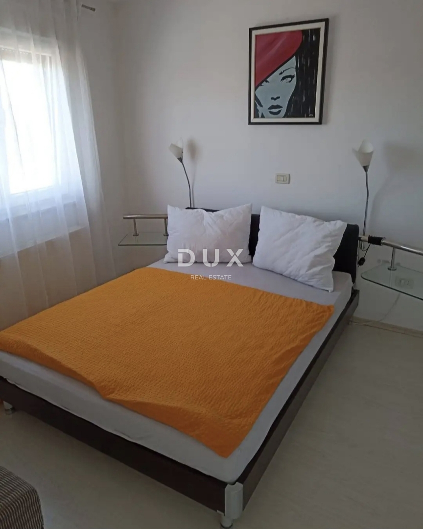 ISTRA, MEDULIN - Dvosobno stanovanje prva vrsta do morja!