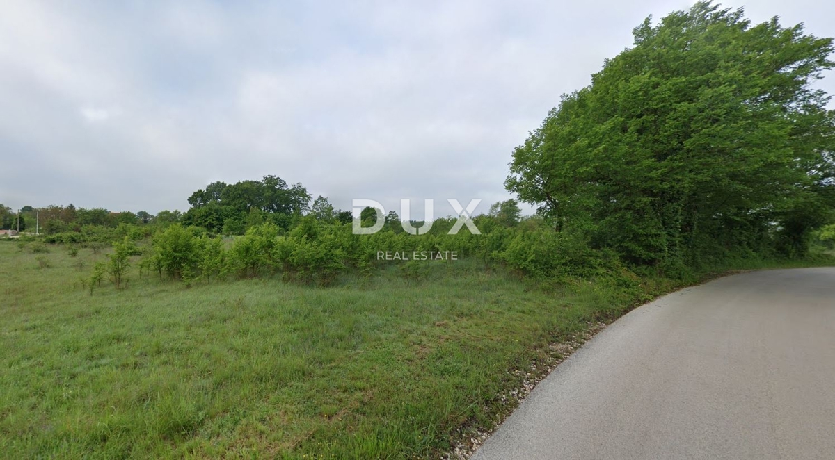 ISTRA, ŽMINJ – Gradbeno zemljišče 1.410 m² na mirni lokaciji