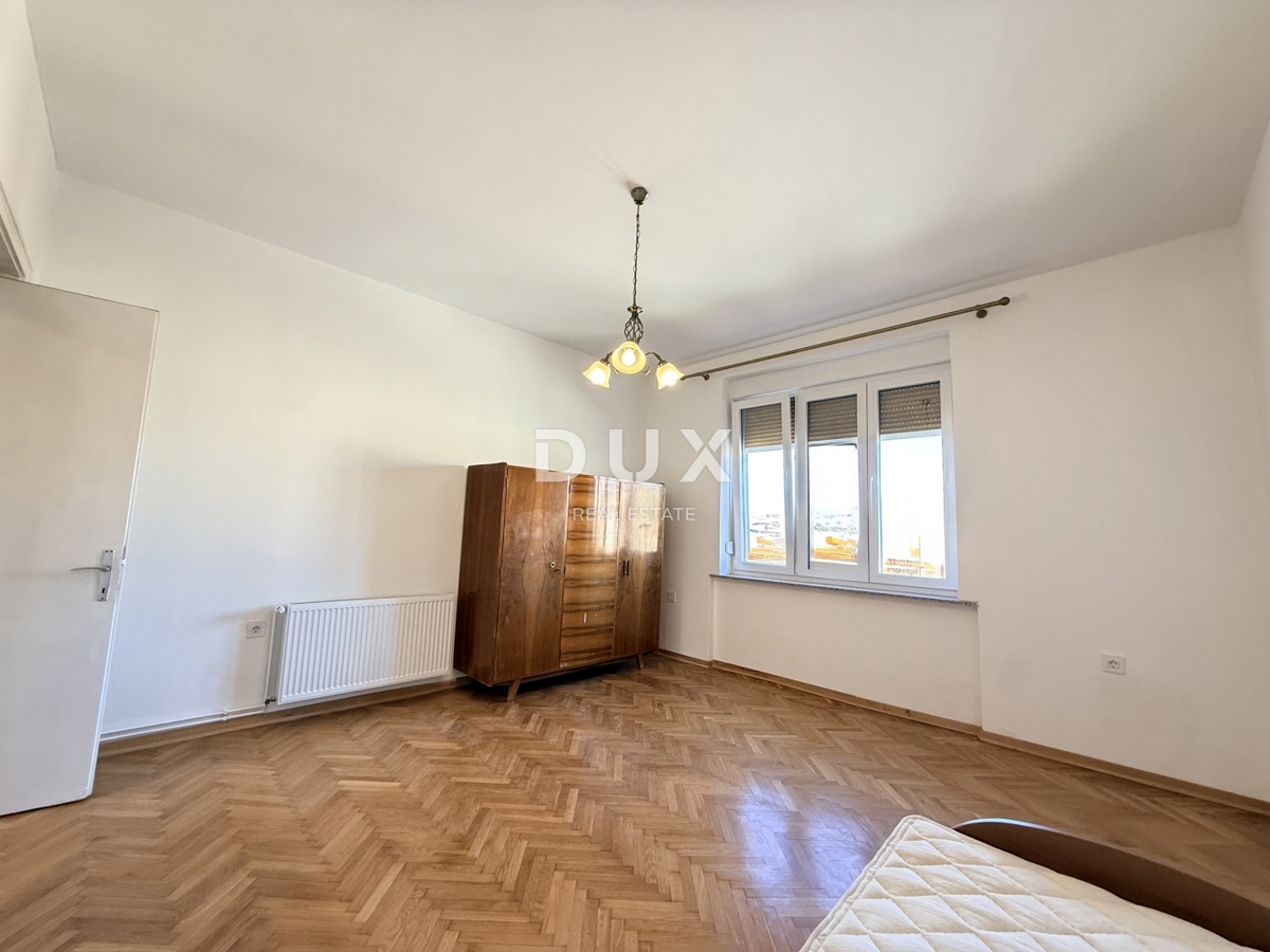 RIJEKA, POTOK - opremljeno 3 spalnice + dnevna soba z garažo in 3 balkoni, 2 kopalnici