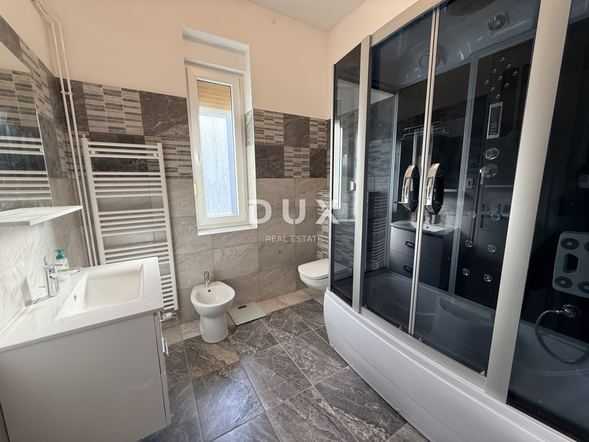 RIJEKA, POTOK - opremljeno 3 spalnice + dnevna soba z garažo in 3 balkoni, 2 kopalnici