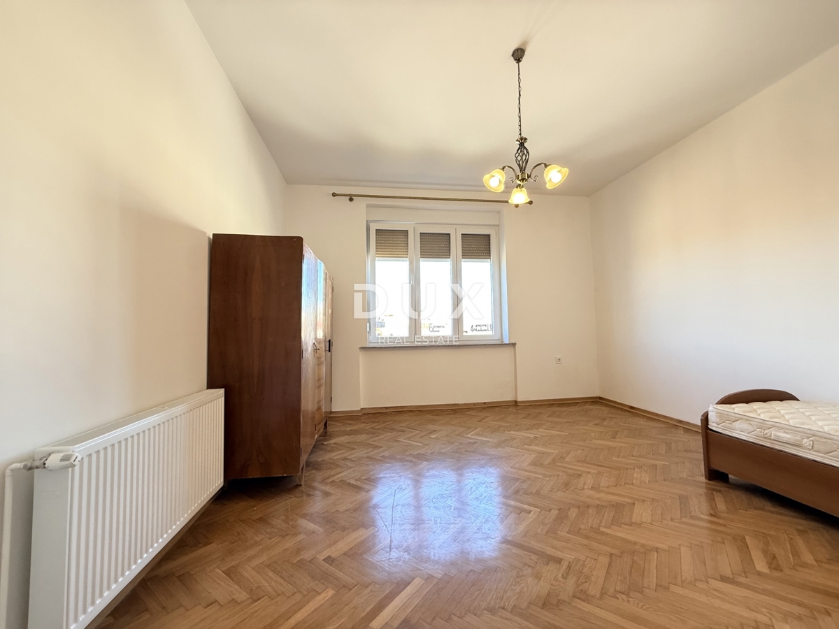 RIJEKA, POTOK - opremljeno 3 spalnice + dnevna soba z garažo in 3 balkoni, 2 kopalnici