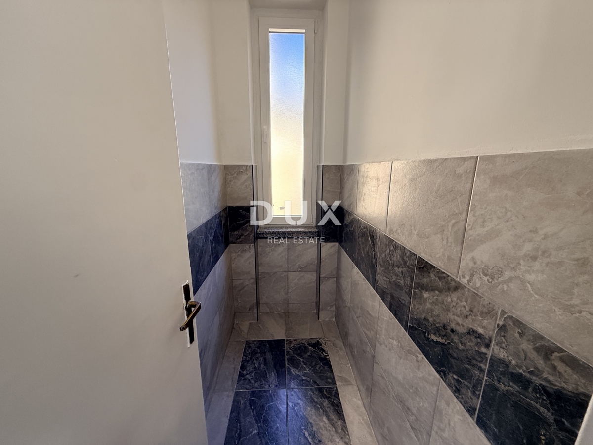 RIJEKA, POTOK - opremljeno 3 spalnice + dnevna soba z garažo in 3 balkoni, 2 kopalnici