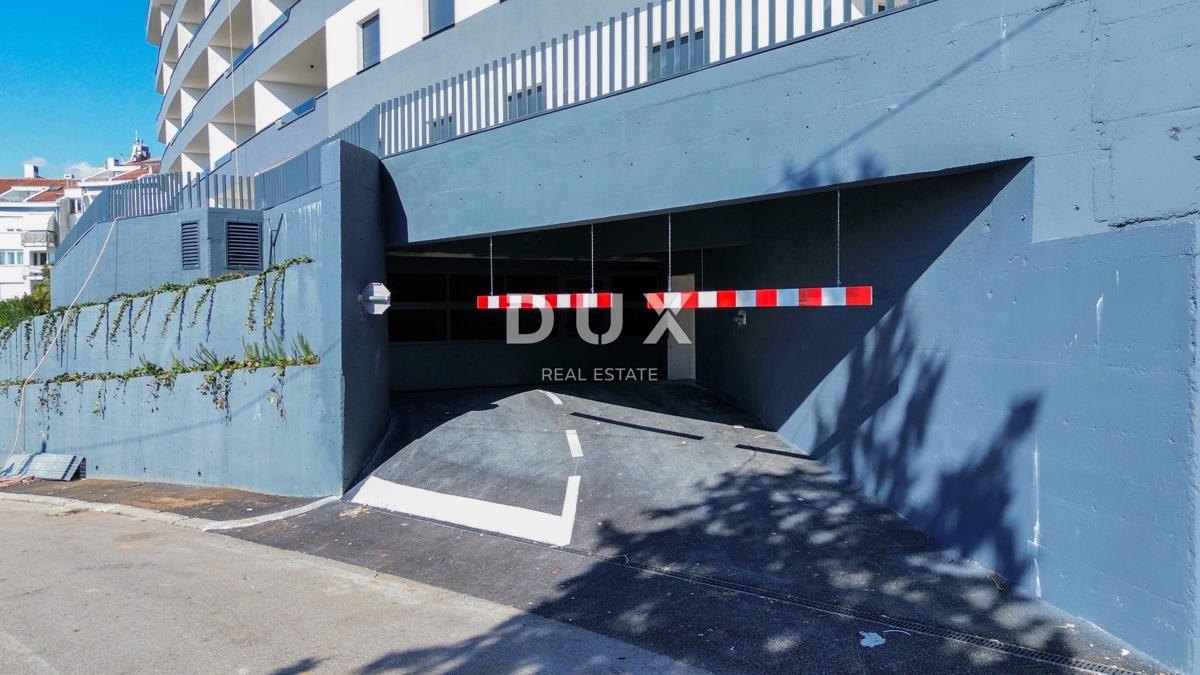 RIJEKA, KANTRIDA - 96m2 veliko stanovanje v luksuzni novogradnji le 250 metrov od morja z garažo in panoramskim pogledom na morje