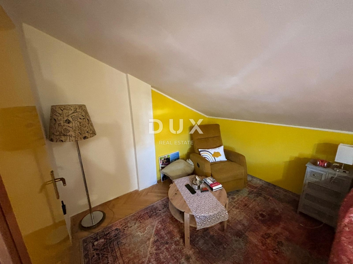 RIJEKA, SRDOČI - Dvoetažno stanovanje s parkirnim mestom