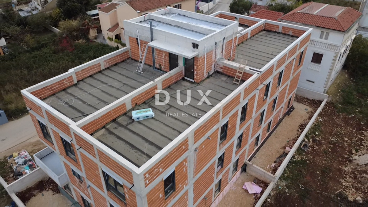 ZADAR, BIBINJE - Dvosobno stanovanje s strešno teraso na atraktivni lokaciji S5