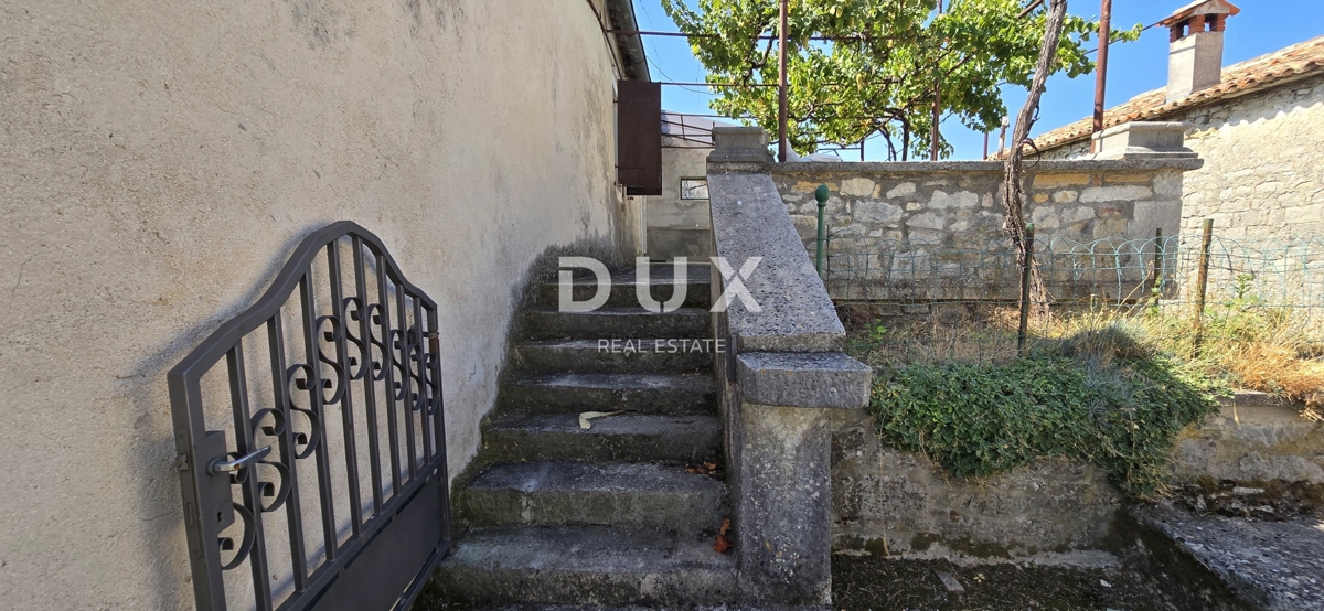 ISTRA, GRAČIŠĆE - Impresivna kamnita hiša z razgledom in vrtom