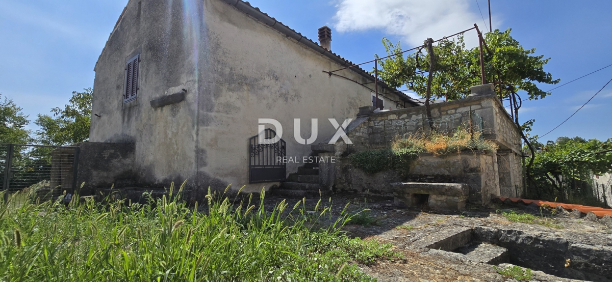 ISTRA, GRAČIŠĆE - Impresivna kamnita hiša z razgledom in vrtom