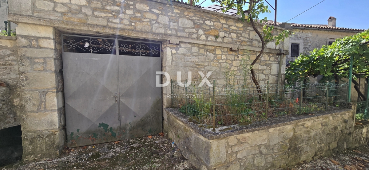 ISTRA, GRAČIŠĆE - Impresivna kamnita hiša z razgledom in vrtom