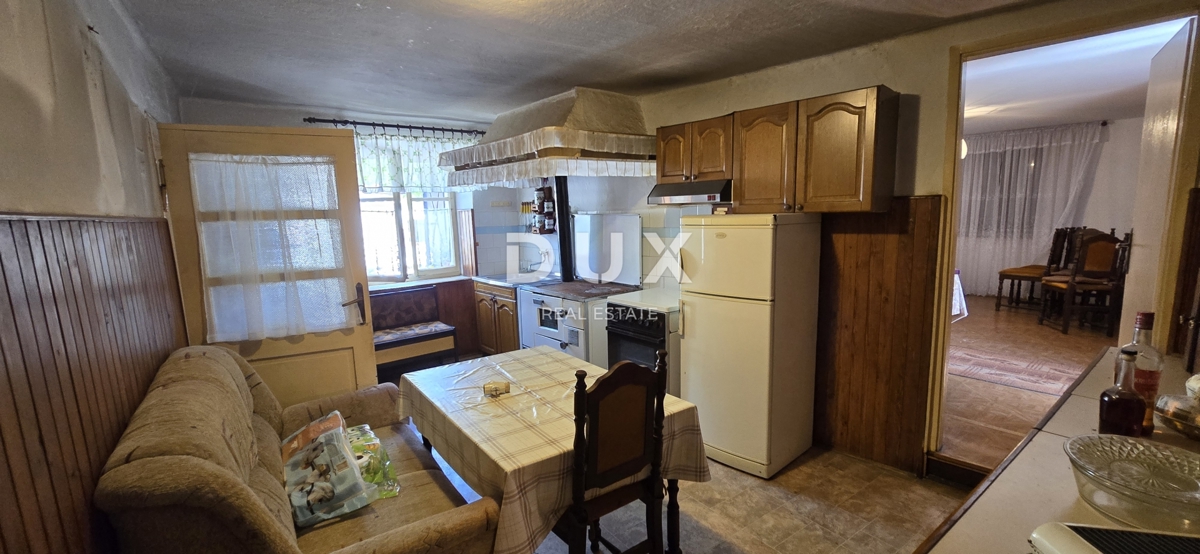 ISTRA, GRAČIŠĆE - Impresivna kamnita hiša z razgledom in vrtom