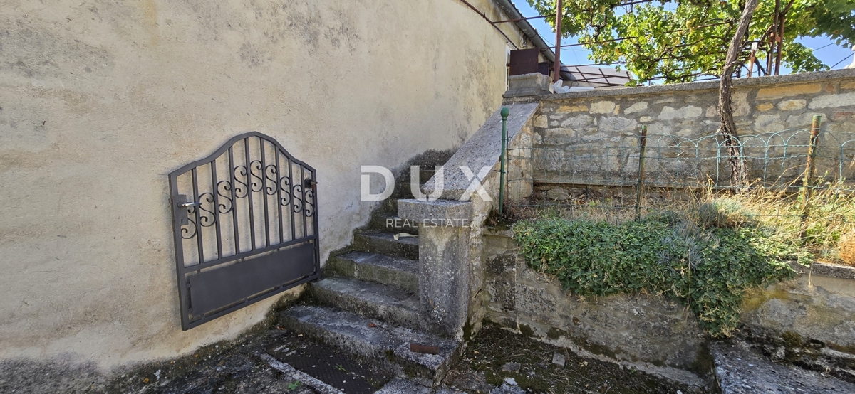 ISTRA, GRAČIŠĆE - Impresivna kamnita hiša z razgledom in vrtom