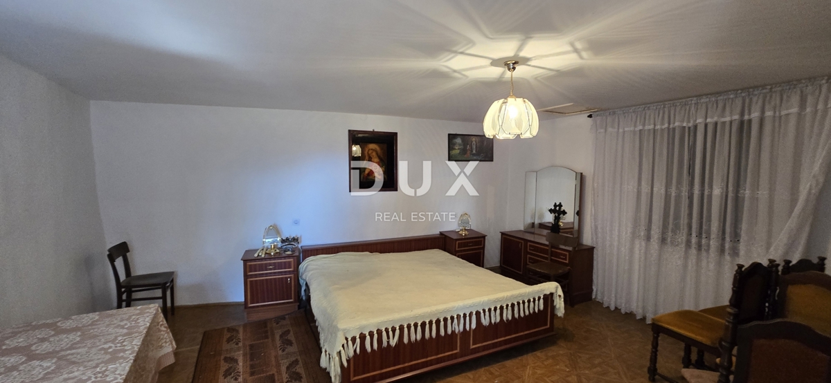 ISTRA, GRAČIŠĆE - Impresivna kamnita hiša z razgledom in vrtom