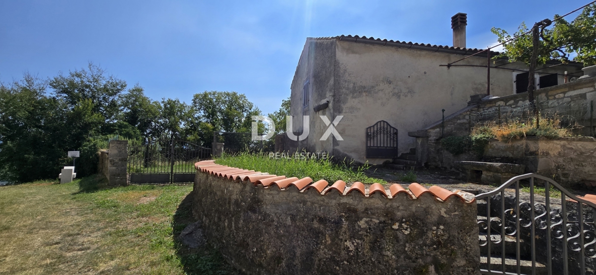 ISTRA, GRAČIŠĆE - Impresivna kamnita hiša z razgledom in vrtom