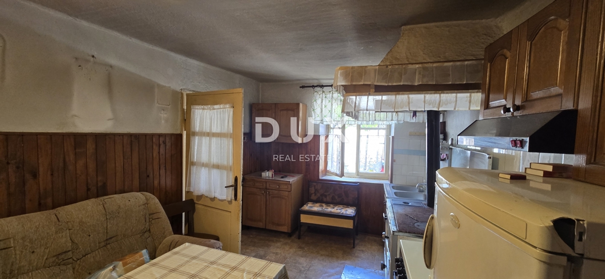 ISTRA, GRAČIŠĆE - Impresivna kamnita hiša z razgledom in vrtom