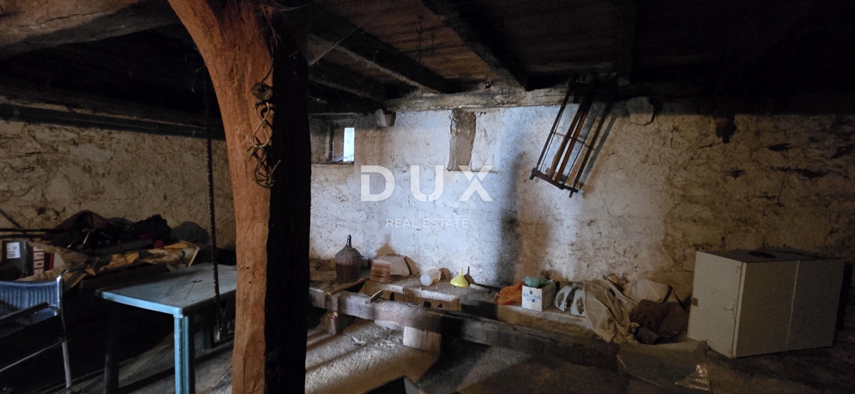 ISTRA, GRAČIŠĆE - Impresivna kamnita hiša z razgledom in vrtom