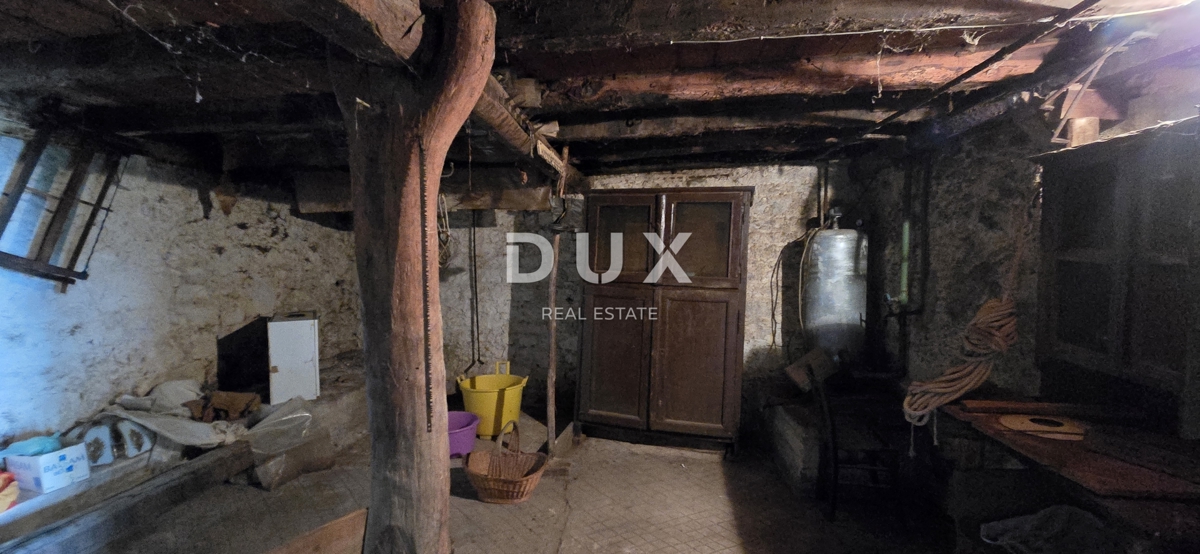 ISTRA, GRAČIŠĆE - Impresivna kamnita hiša z razgledom in vrtom