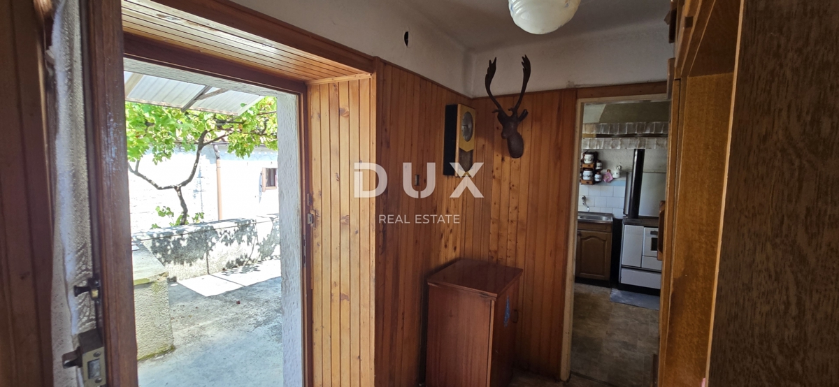 ISTRA, GRAČIŠĆE - Impresivna kamnita hiša z razgledom in vrtom