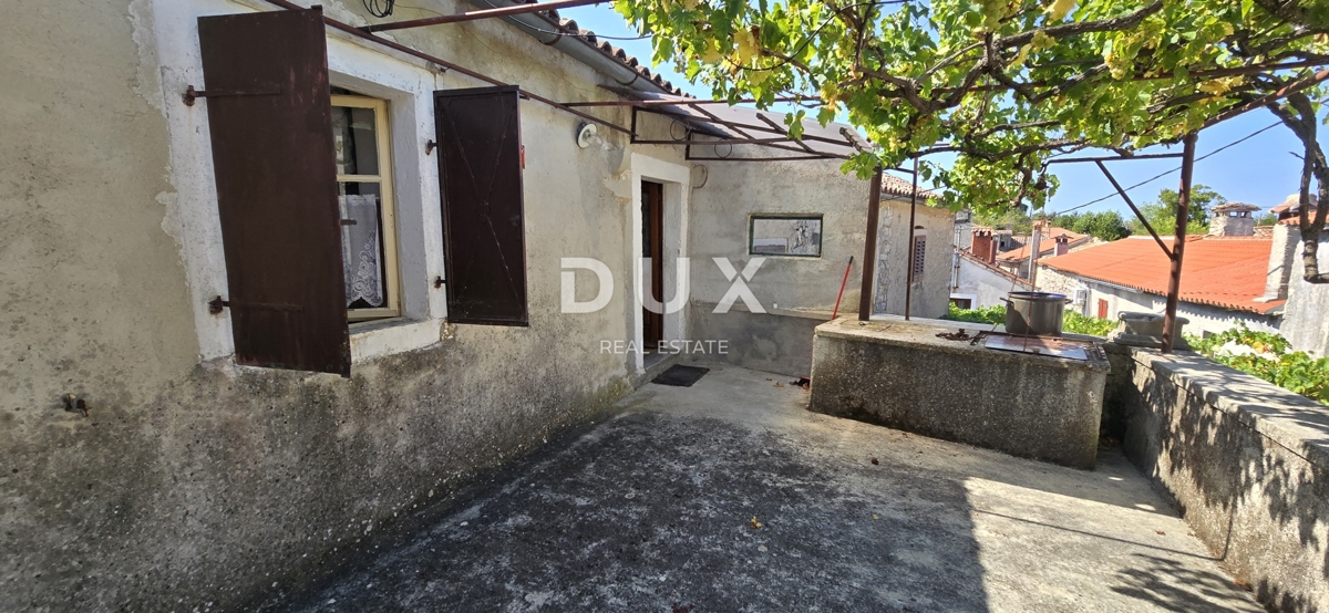 ISTRA, GRAČIŠĆE - Impresivna kamnita hiša z razgledom in vrtom