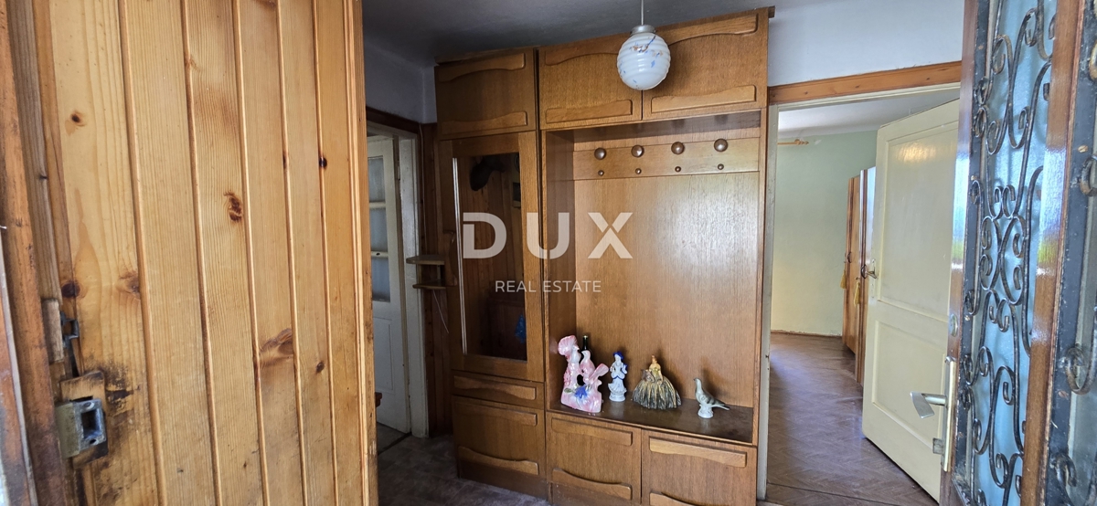 ISTRA, GRAČIŠĆE - Impresivna kamnita hiša z razgledom in vrtom