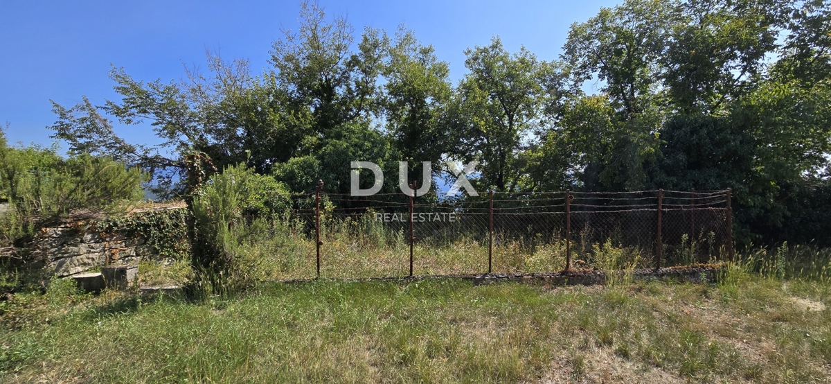 ISTRA, GRAČIŠĆE - Impresivna kamnita hiša z razgledom in vrtom