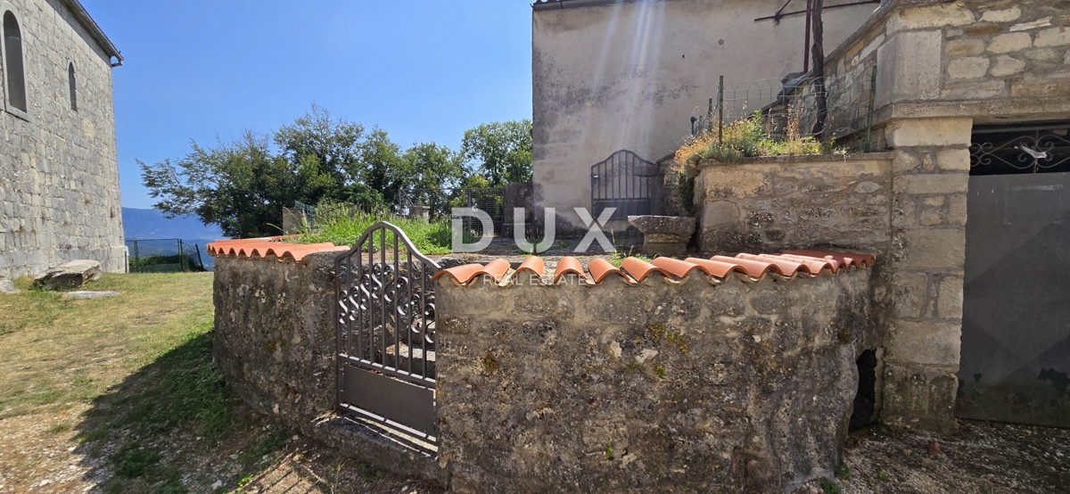 ISTRA, GRAČIŠĆE - Impresivna kamnita hiša z razgledom in vrtom