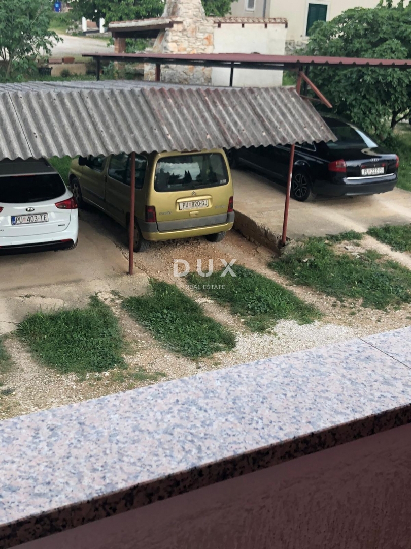 ISTRA, ROVINJ - trisobno prostorno in urejeno stanovanje s parkirnim mestom in balkonom v prvem nadstropju blizu centra!