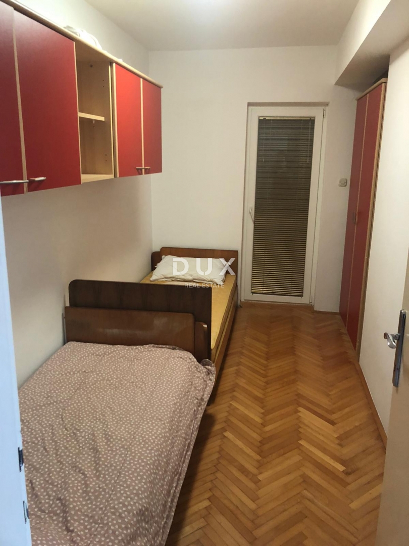 ISTRA, ROVINJ - trisobno prostorno in urejeno stanovanje s parkirnim mestom in balkonom v prvem nadstropju blizu centra!