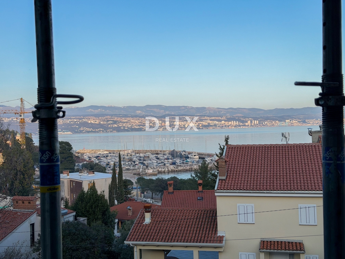 OPATIJA, IČIĆI - luksuzno stanovanje s teraso 100m od morja in znanega letovišča Marriott