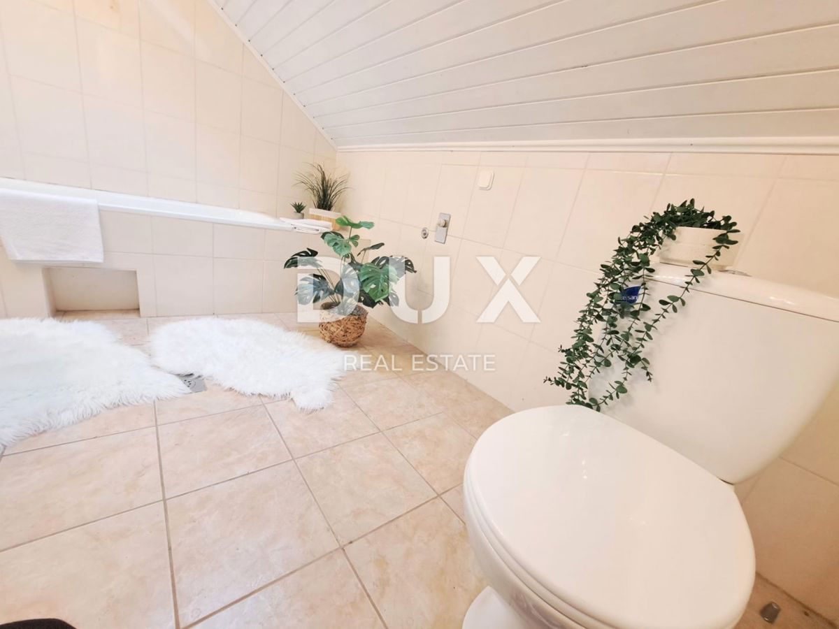 LIKA, PLITVIČKA JEZERA - Obnovljena hiša z bazenom v naravi