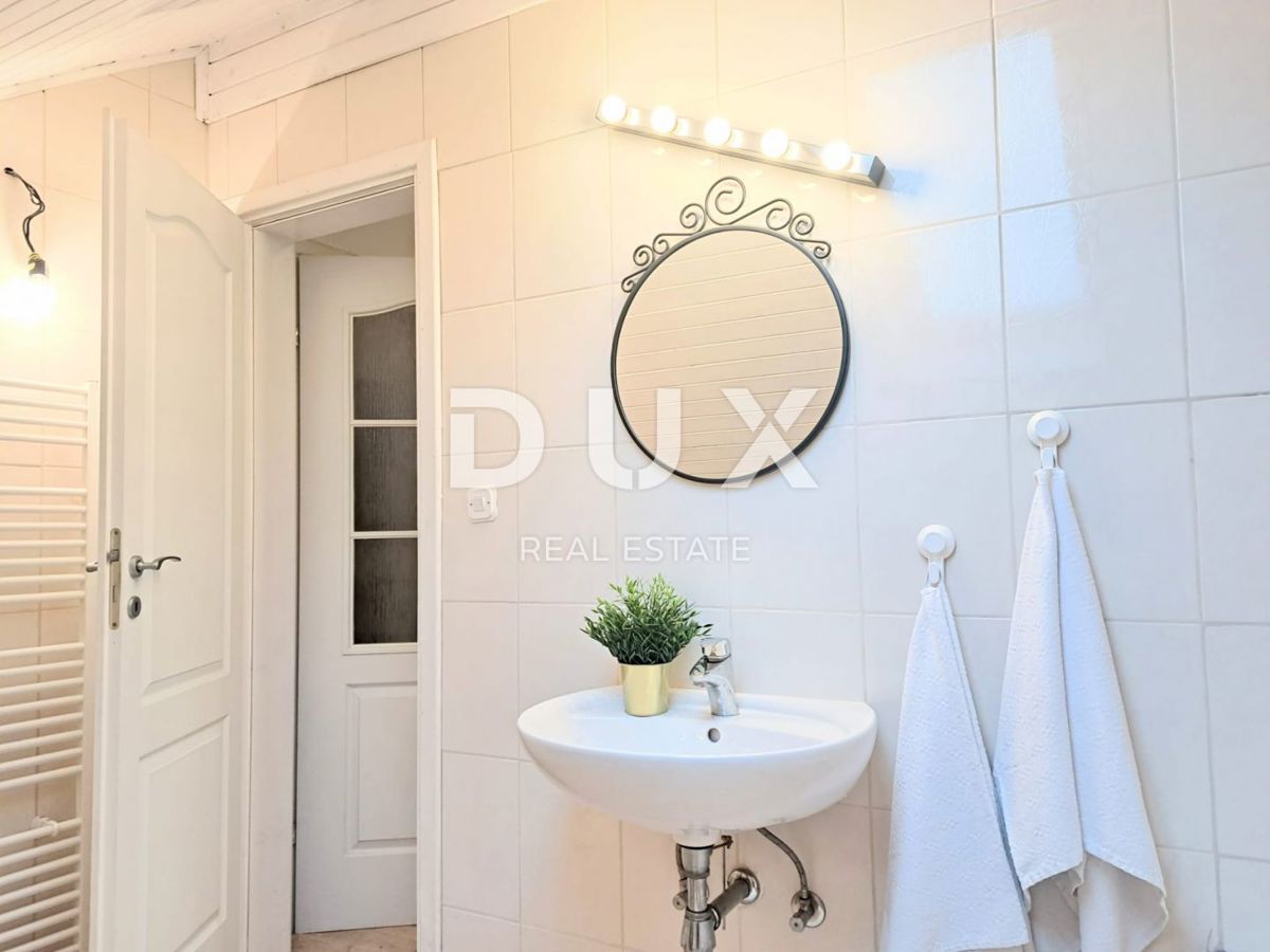 LIKA, PLITVIČKA JEZERA - Obnovljena hiša z bazenom v naravi